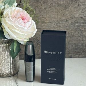 Volcanic Activating Serum - Elegant Black